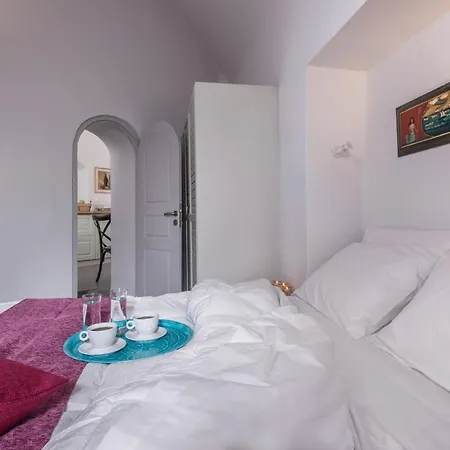 Apartment Kastro Mansion *