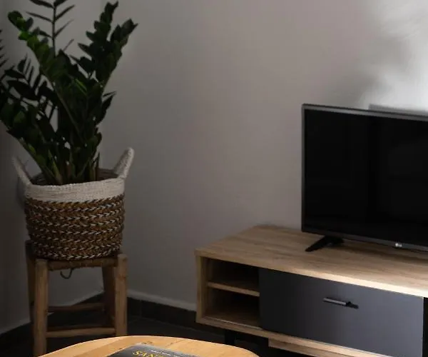 Kastro Mansion Apartman Pírgosz