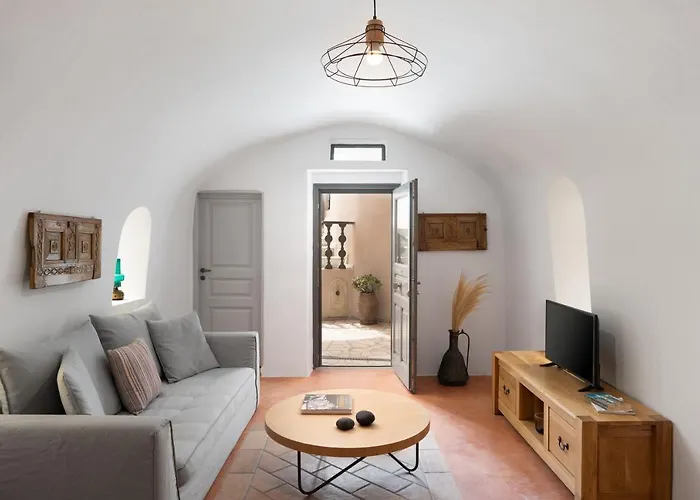 Kastro Mansion * Pýrgos