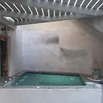 Kastro Mansion * Πύργος