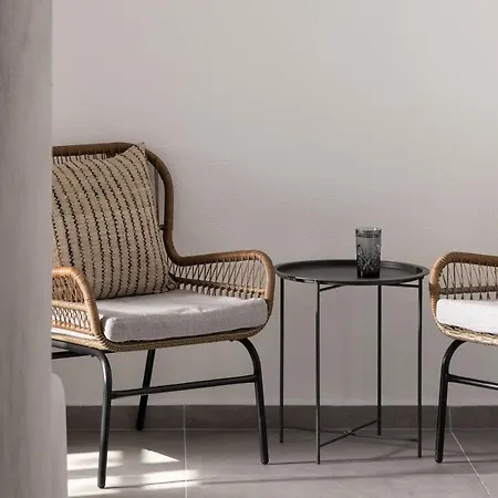 Kastro Mansion * Pýrgos